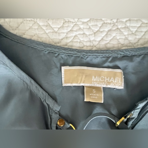 Michael Kors dusty blue blouse - Picture 4 of 9